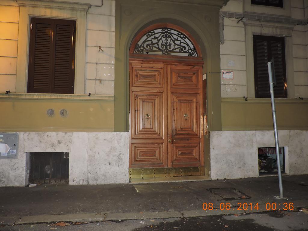 Living Rome Ottaviano B&B Ngoại thất bức ảnh