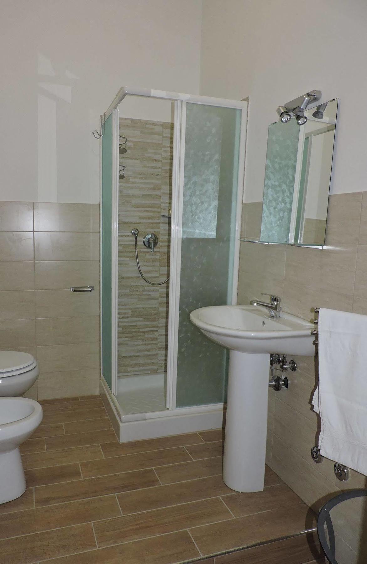 Living Rome Ottaviano B&B Ngoại thất bức ảnh
