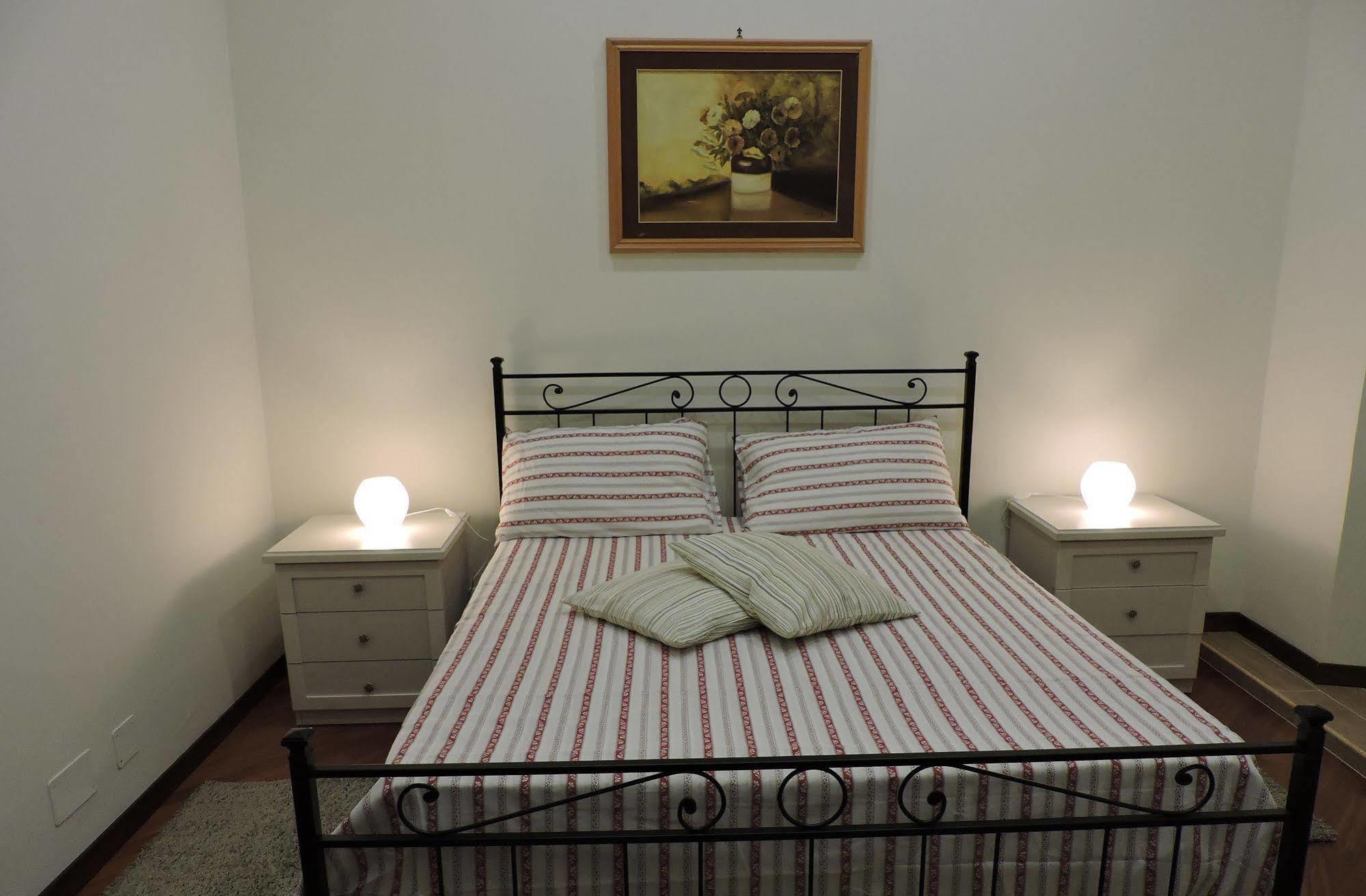 Living Rome Ottaviano B&B Ngoại thất bức ảnh